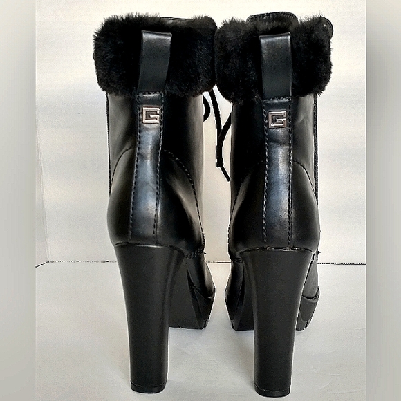 New w/Box Guess Tetian Faux Fur Trimmed Lug Sole Dress Booties Size 6 - Picture 6 of 10